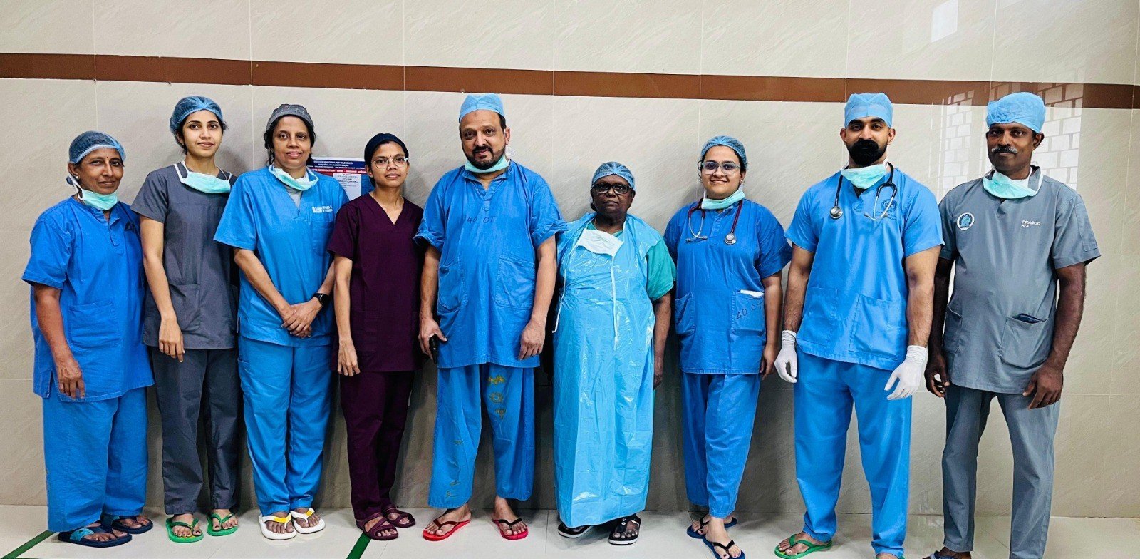 കോഴിക്കോട് യുവതിയുടെ വയറ്റില്‍നിന്ന് 23 കിലോ ഭാരമുള്ള മുഴ നീക്കം ചെയ്തു, Kozhikode Medical College news Calicut Medical College news Government Medical College Kozhikode news കോഴിക്കോട് മെഡിക്കൽ കോളേജ് വാർത്ത കോഴിക്കോട് ഗവ മെഡിക്കൽ കോളേജ് വാർത്ത Kozhikode Medical College today കോഴിക്കോട് മെഡിക്കൽ കോളേജ് ഇന്നത്തെ വാർത്ത, Kozhikode Medical College doctors strike / boycott / OP boycott കോഴിക്കോട് മെഡിക്കൽ കോളേജ് ഡോക്ടർമാർ സമരം / ഒപി ബഹിഷ്കരണം Kozhikode Medical College hospital fire / smoke incident കോഴിക്കോട് മെഡിക്കൽ കോളേജ് തീപിടുത്തം / പുക 23 kg tumour removed Kozhikode Medical College / 23 കിലോ മുഴ നീക്കം കോഴിക്കോട് മെഡിക്കൽ കോളേജ് Nipah virus Kozhikode Medical College നിപ്പ വൈറസ് കോഴിക്കോട് മെഡിക്കൽ കോളേജ് Kozhikode Medical College surgery / rare surgery / organ transplant കോഴിക്കോട് മെഡിക്കൽ കോളേജ് ശസ്ത്രക്രിയ / അപൂർവ ശസ്ത്രക്രിയ, കോഴിക്കോട് മെഡിക്കൽ കോളേജ് ന്യൂസ് കോഴിക്കോട് മെഡിക്കൽ കോളേജ് ലേറ്റസ്റ്റ് വാർത്ത ഗവ. മെഡിക്കൽ കോളേജ് കോഴിക്കോട് വാർത്തകൾ കോഴിക്കോട് മെഡിക്കൽ കോളേജ് ആശുപത്രി വാർത്ത കോഴിക്കോട് മെഡിക്കൽ കോളേജ് ഡോക്ടർമാർ പ്രതിഷേധം കോഴിക്കോട് മെഡിക്കൽ കോളേജ് അപകടം / അഗ്നിബാധ, Kozhikode MCH news, Calicut Govt Medical College latest updates Kozhikode Medical College ragging / student news കോഴിക്കോട് മെഡിക്കൽ കോളേജ് വിദ്യാർത്ഥി വാർത്ത Kozhikode Medical College Nipah ward / isolation Kozhikode Medical College Nuclear Medicine course / new PG courses കോഴിക്കോട് മെഡിക്കൽ കോളേജ് ക്യാൻസർ ചികിത്സ / ഓർഗൻ ട്രാൻസ്പ്ലാന്റ്,